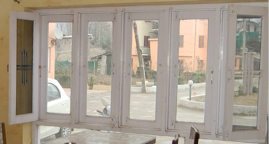 Hotel Green Park, Srinagar 3